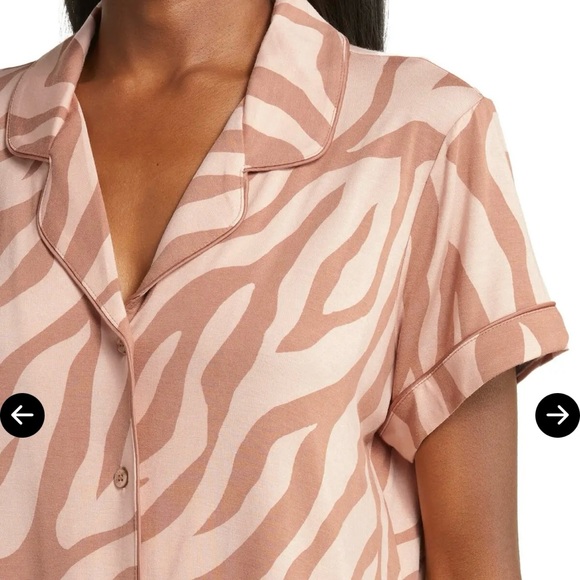 NORDSTROM Zebra Print Super Soft Pajama Set - Picture 4 of 5